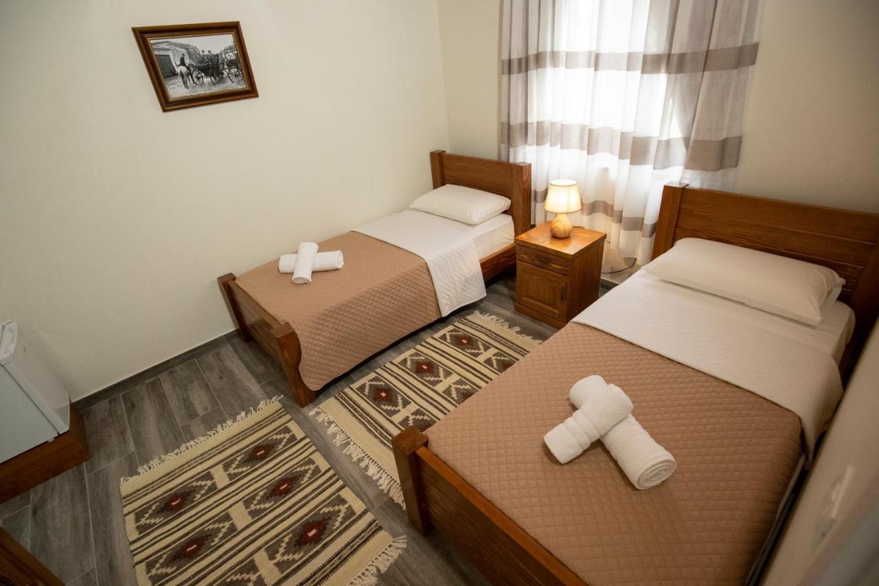 Xhuli Guesthouse Σκόδρα Εξωτερικό φωτογραφία