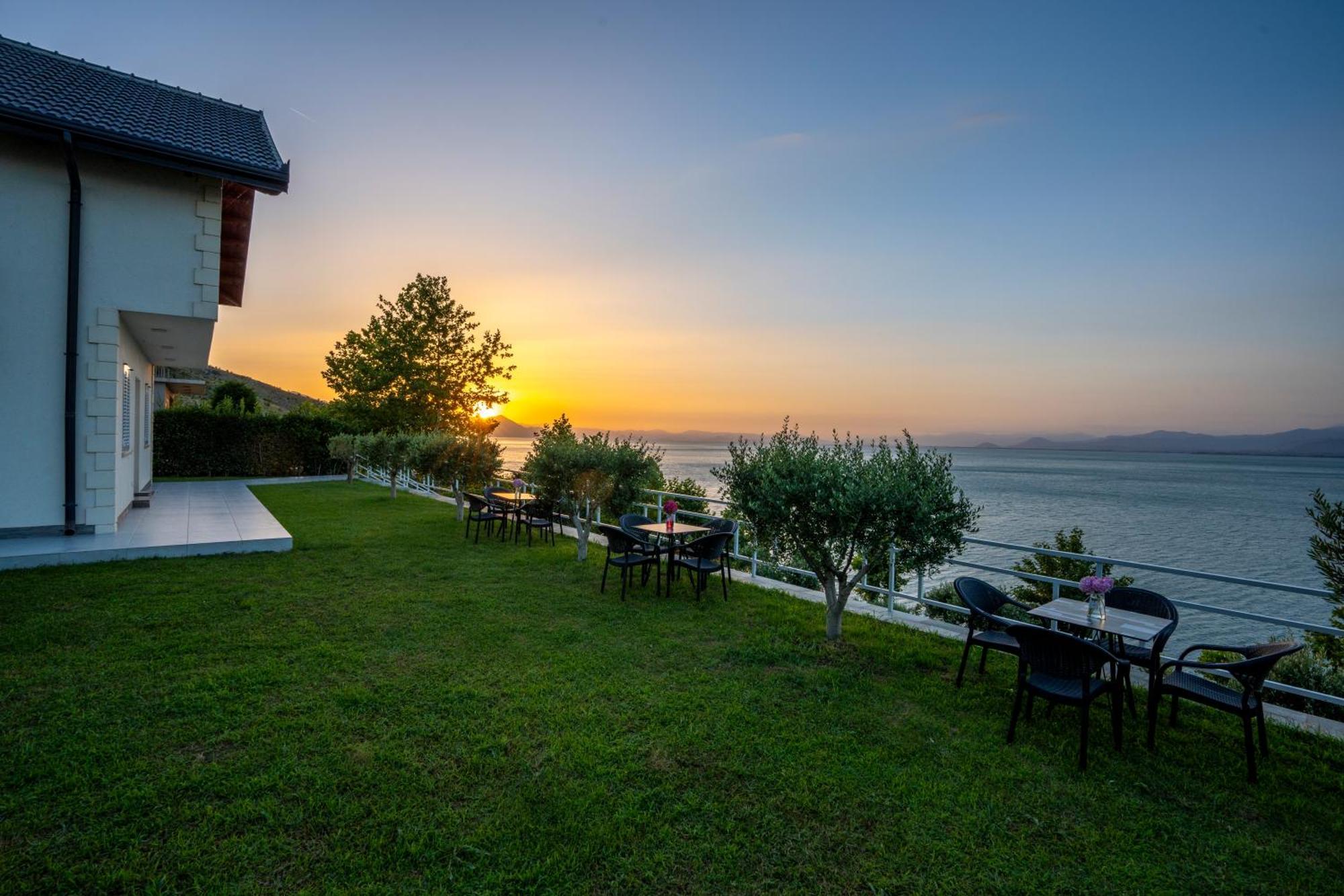 Xhuli Guesthouse Σκόδρα Εξωτερικό φωτογραφία